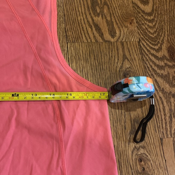 Lululemon Pink Tank in perfect condition! - Picture 5 of 9
